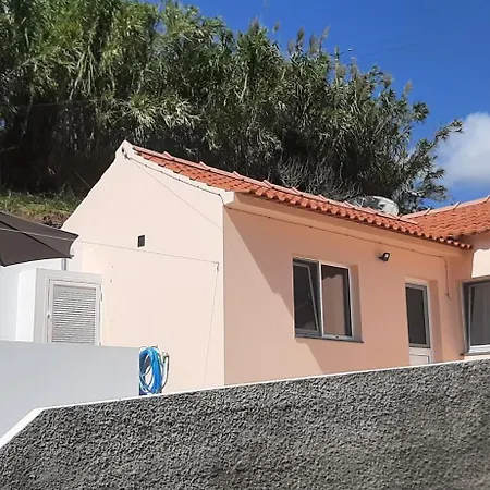 Cantinho Da Ribeira Holiday home