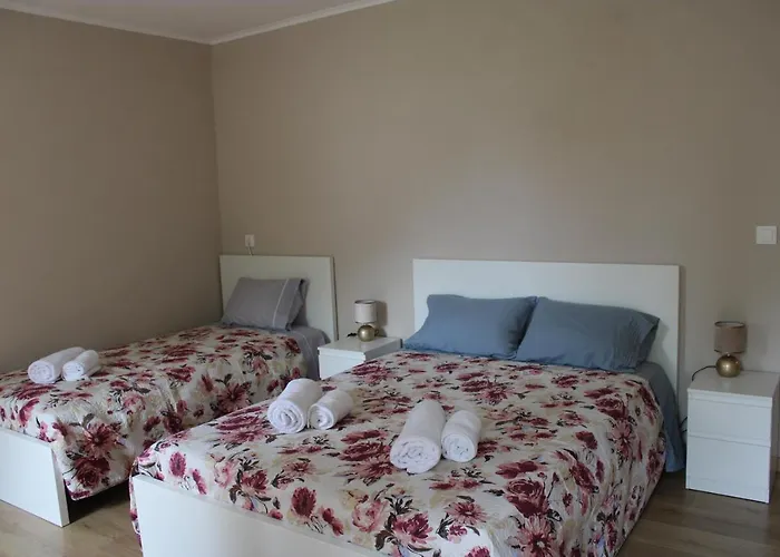 Cantinho Da Ribeira Casa de Férias